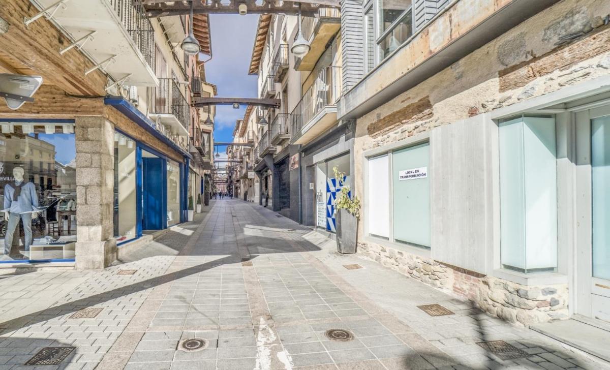 3.2 Apartamento Coma Oriola Puigcerdà Exteriör bild